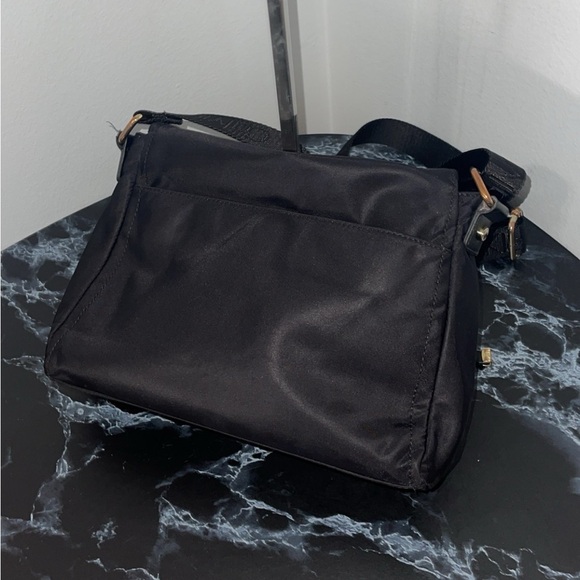 CALVIN KLEIN Handbag Black Nylon Crossbody Calvin Klein Print on Strap AUTHENTIC - Picture 9 of 16